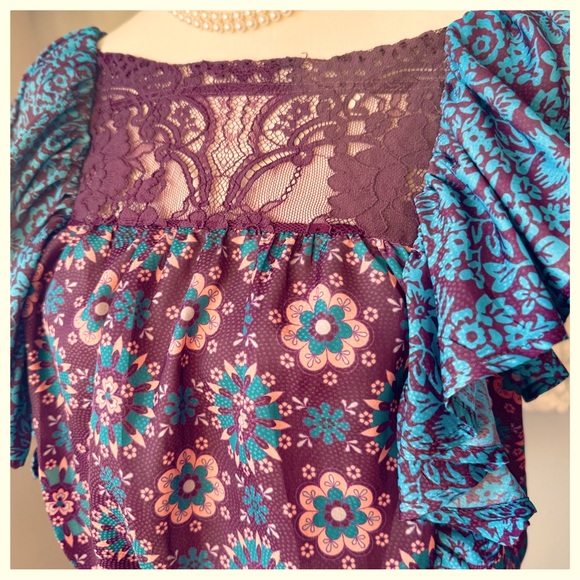 Anthropologie Porridge Flutter top w Open Back - Picture 4 of 8